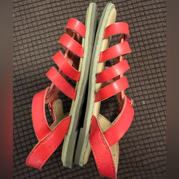 CAT & JACK RED GLADIATOR SANDAL GRLS SZE 9 - Picture 6 of 9